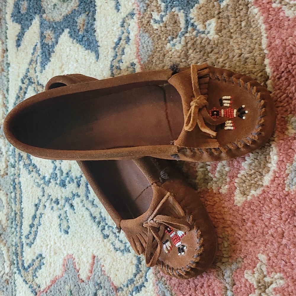 Minnetonka Beaded Moccasins